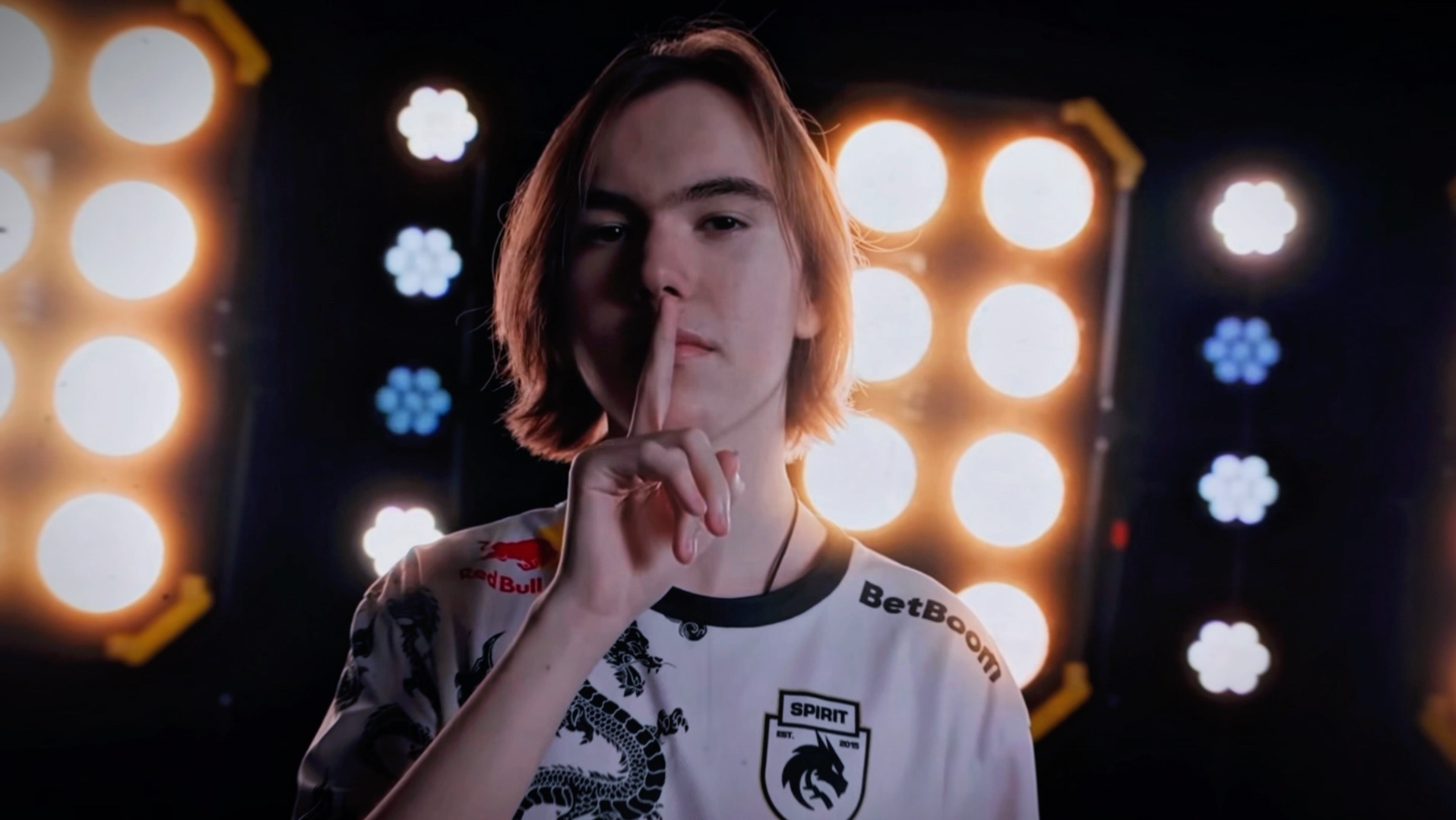 Rex Regum Qeon 在 VCT 2025： Pacific Stage 2 的最后比赛中将不会以完整阵容参赛