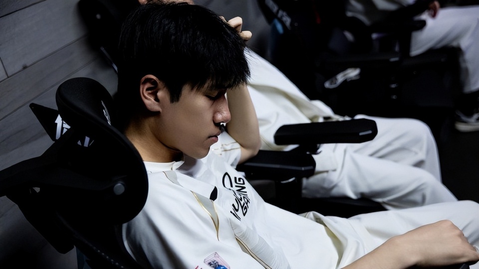 BLAST公开赛2025：沙场硝烟弥漫！Vitality 2-0 Astralis