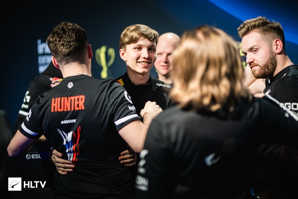 【赛后战报】圆神启动失败！IG让一追二战胜RNG