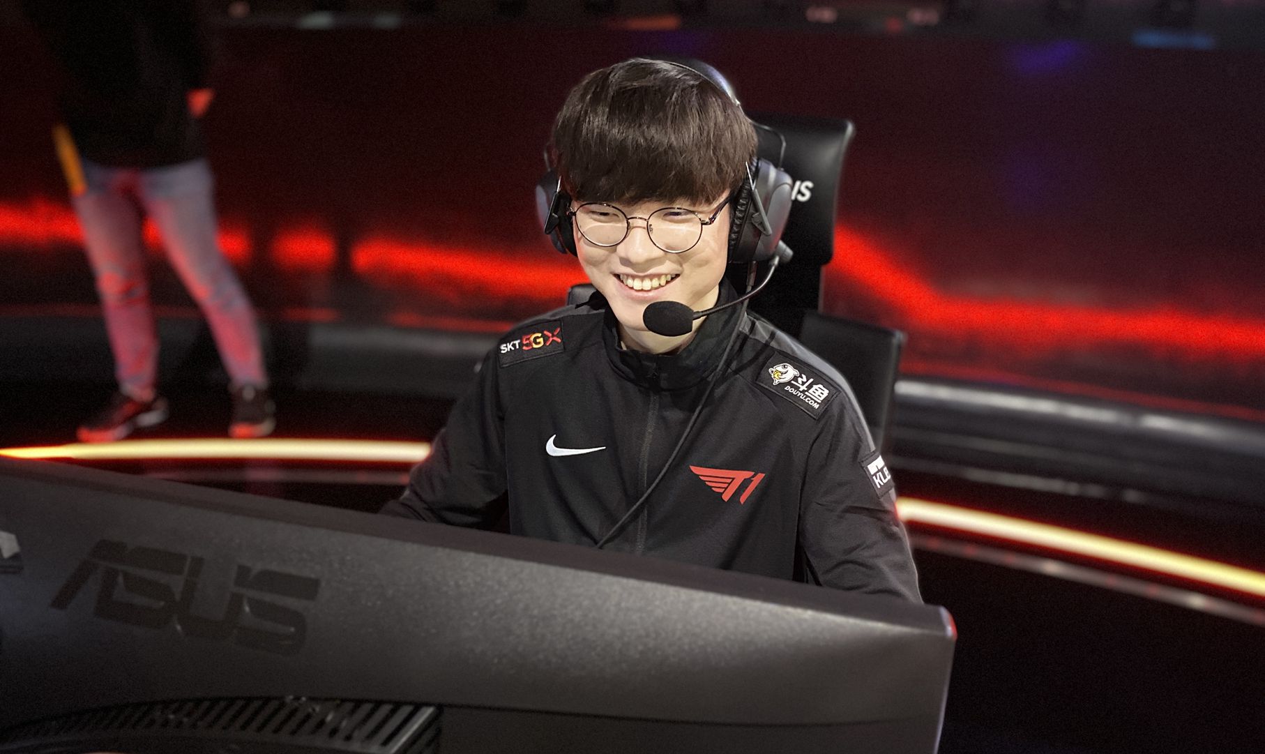 【前瞻】2025LPL春季赛 RW vs EDG，差距悬殊，EDG不会陷入连败